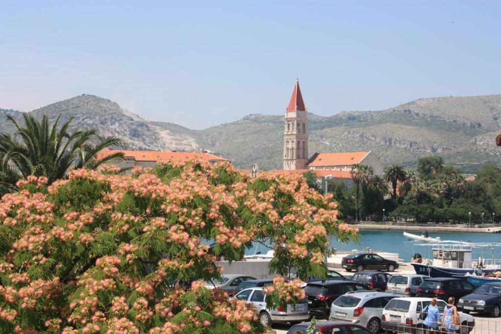 Apartments Trabakul Trogir Exteriör bild