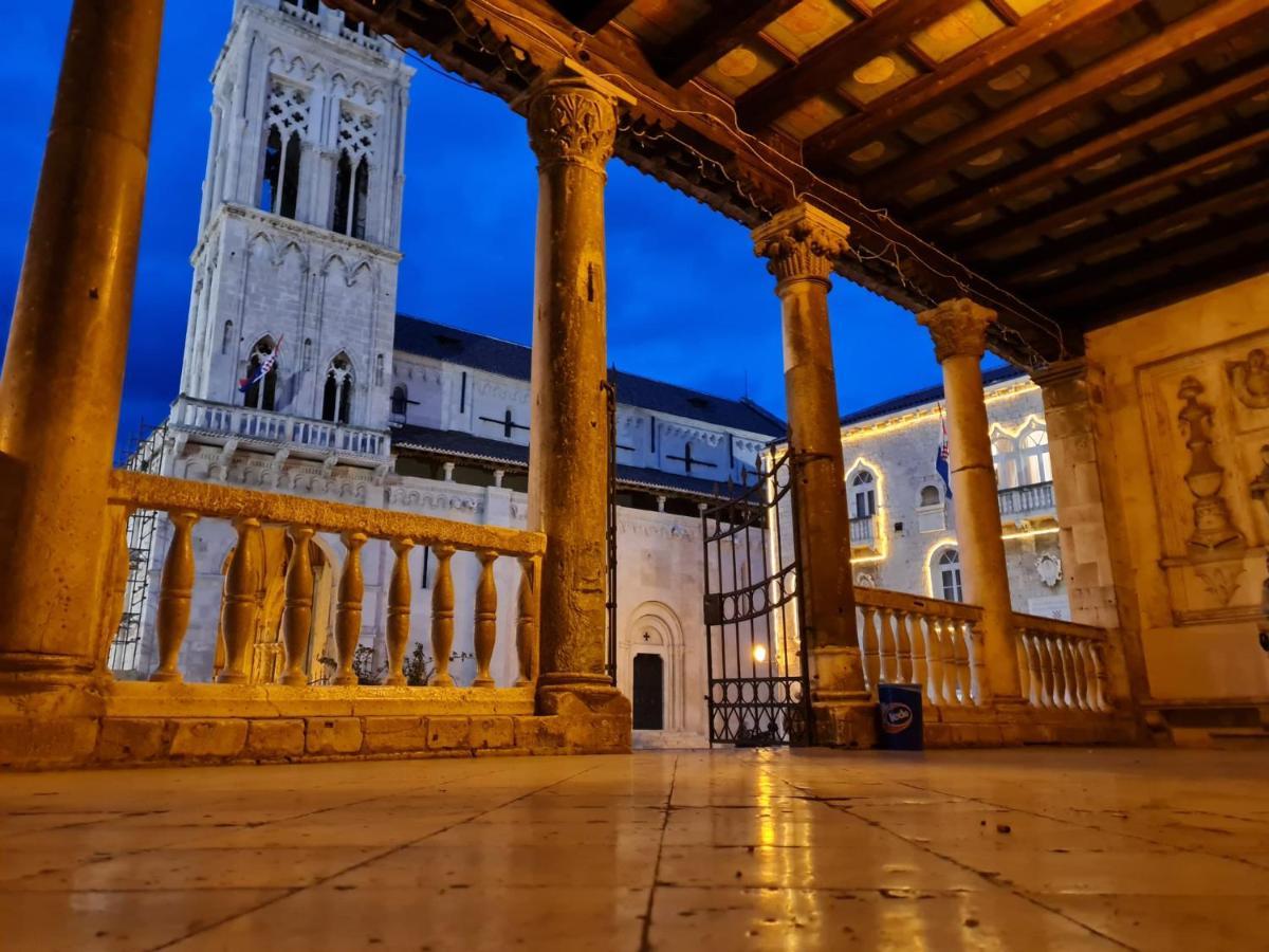 Apartments Trabakul Trogir Exteriör bild